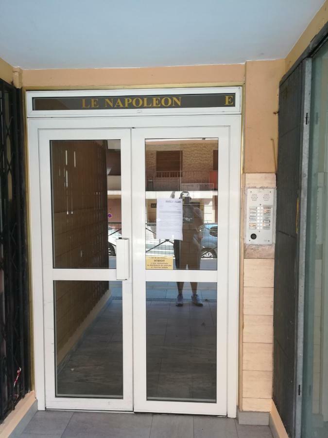 Apartamento Le Stud Golfe-Juan Exterior foto